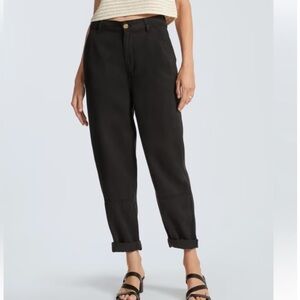 NWT Everlane The  Relaxed Chino Pant High Rise Tapered Leg Size 6 Black